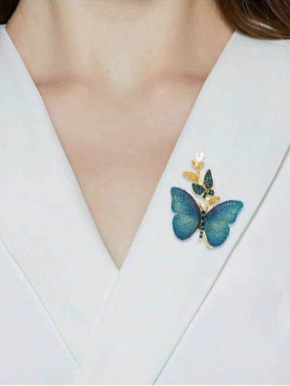 Elegant Blue Mesh Butterfly & Botanical Brooch with Pearl Accent.